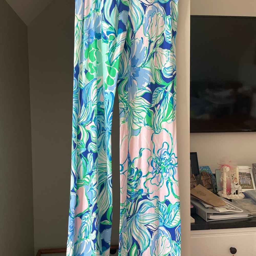 Lilly Pulitzer pants like new.